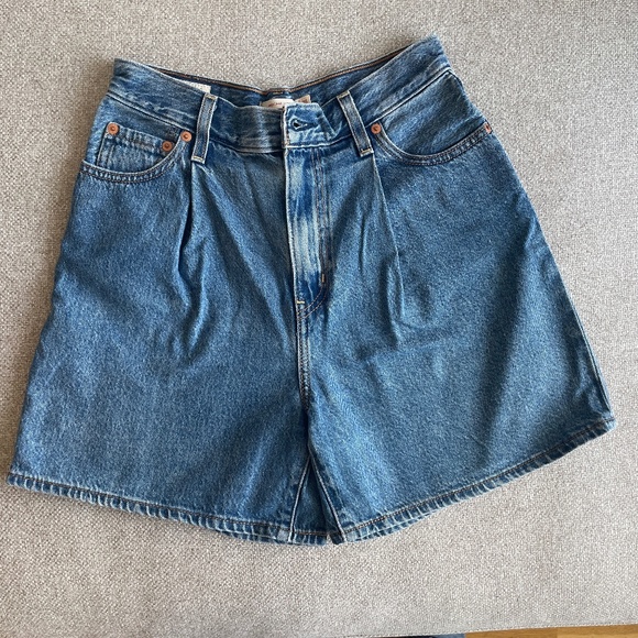 Levi's Ribcage Shorts - 26 - Picture 1 of 4